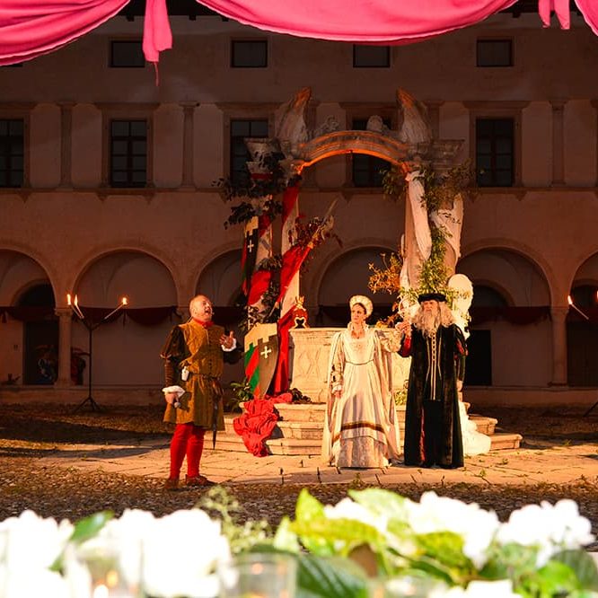 Cena Rinascimentale Dama Castellana