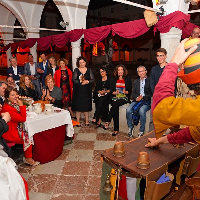 Cena Rinascimentale Dama Castellana