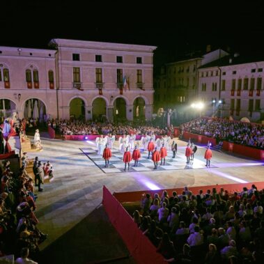 Ad Astra. Tra Cielo e Terra - Dama Vivente 2019